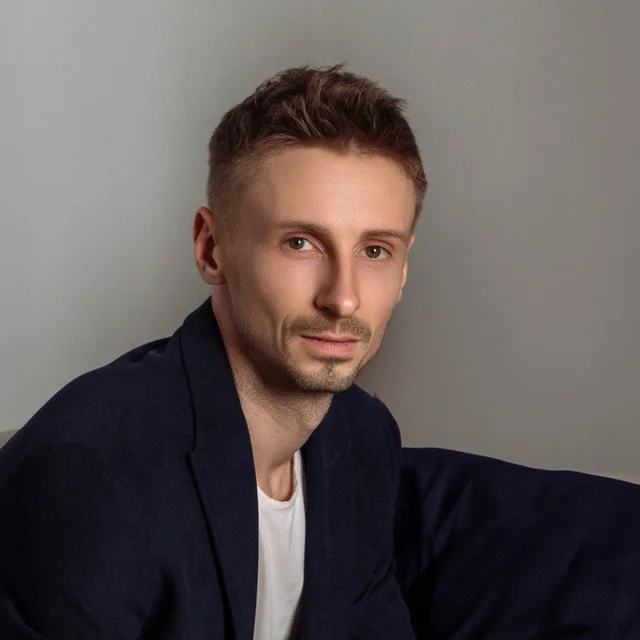 Александр Коваленко